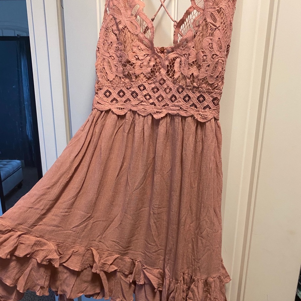 NWT FREEPEOPLE One ROSE ADELLA slip!